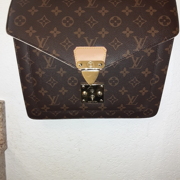 louis vuitton crossover